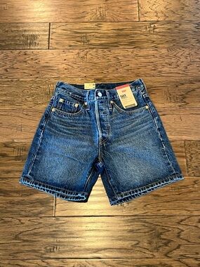 Levi’s 501 Shorts High Rise NWT Size 24